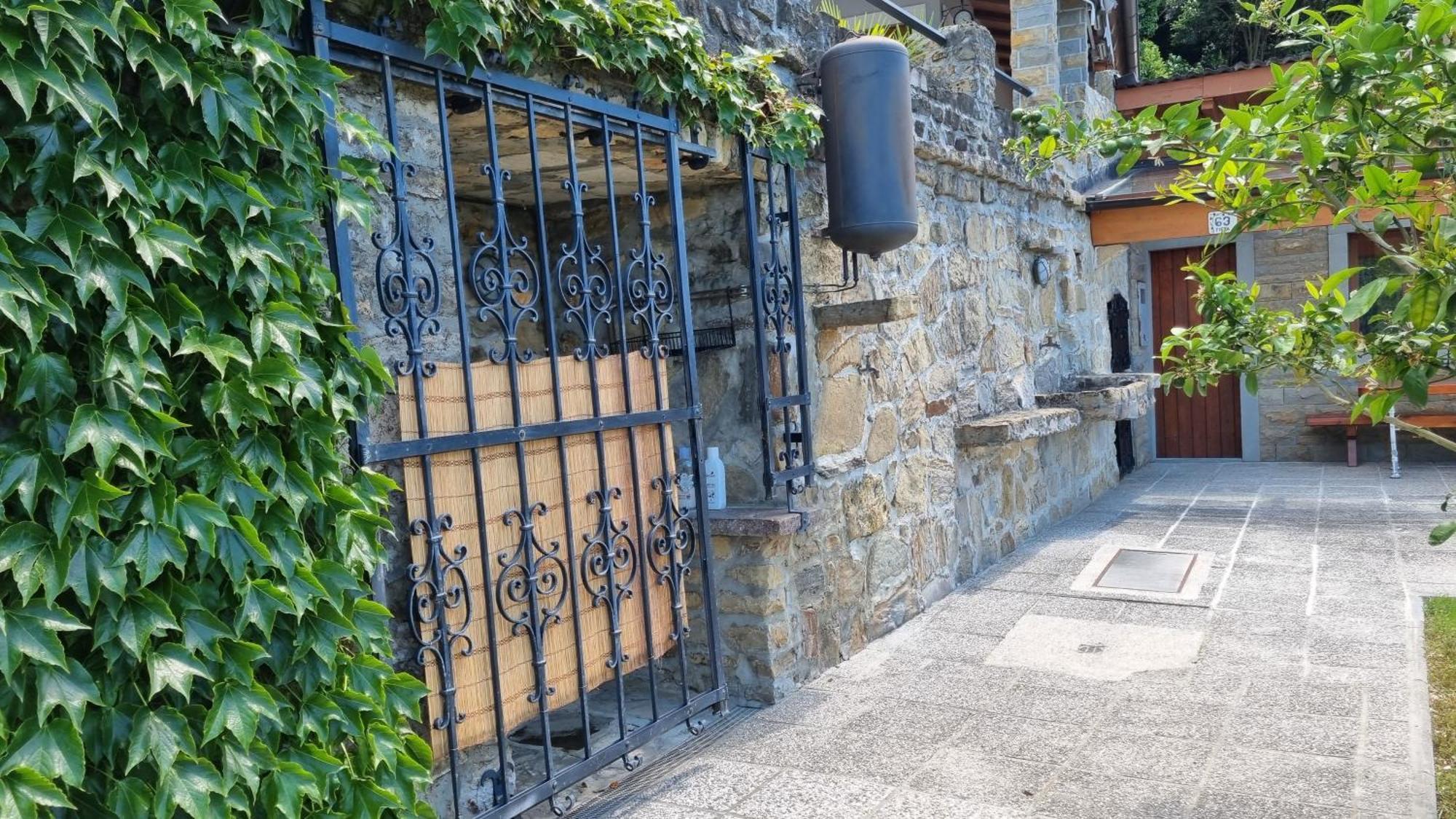 Piran Beach House - Private Oasis - Beachfront Apartment With A Sea View Terrace Dış mekan fotoğraf