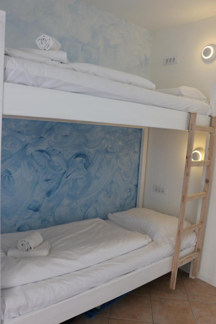 Piran Beach House - Private Oasis - Beachfront Apartment With A Sea View Terrace Dış mekan fotoğraf